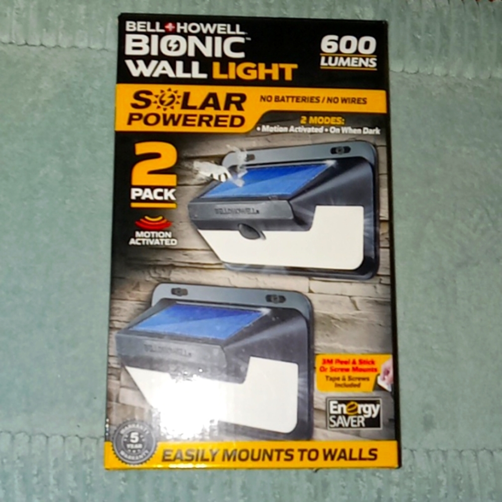 New in boxBell Howell Solar Powered Wall Light